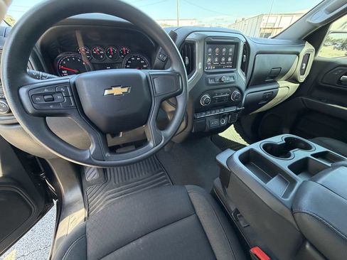 Used 2022 Chevrolet Silverado 1500 Custom AWD/4WD image 19