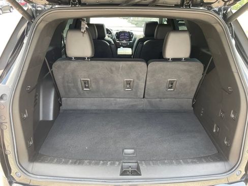 Used 2023 Chevrolet Traverse High Country AWD/4WD image 45