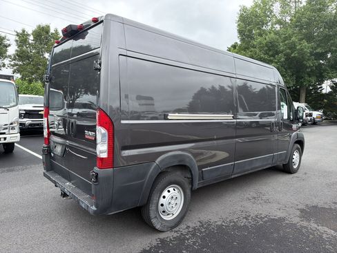 Used 2021 RAM ProMaster 2500 w/ Convenience Group FWD image 10