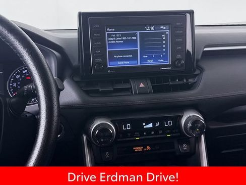 Used 2021 Toyota RAV4 XLE FWD image 20