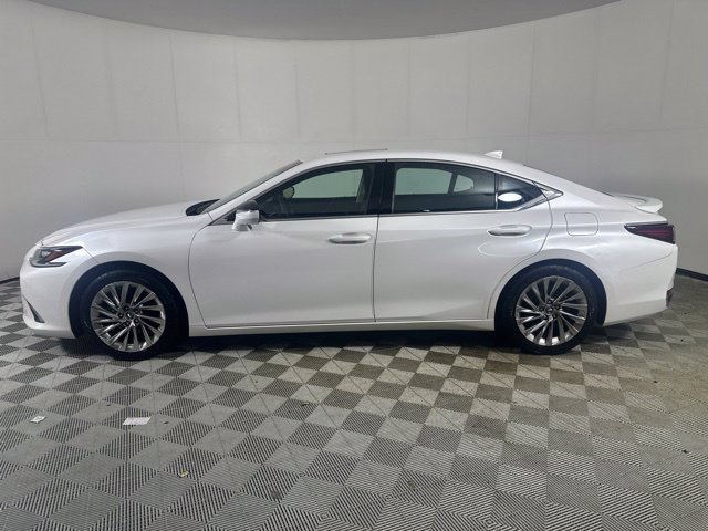 Used 2023 Lexus ES 300h Ultra Luxury FWD image 5