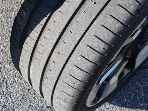 New 2023 BMW XM image 37