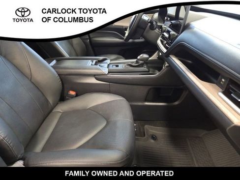 Used 2024 Toyota Grand Highlander AWD image 22