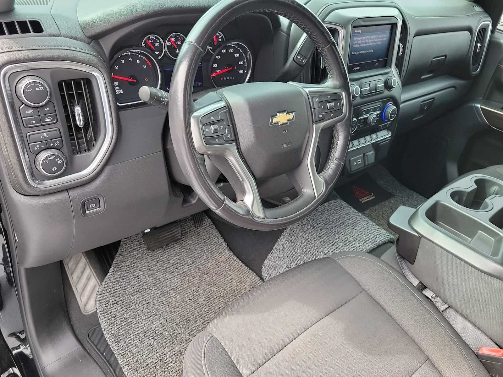 Used 2022 Chevrolet Silverado 1500 LT AWD/4WD image 2