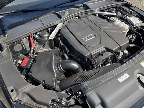 Used 2021 Audi A4 2.0T Premium w/ Convenience Package image 27