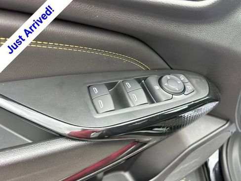 New 2026 Chevrolet Trax LT w/ LT Convenience Package FWD image 13