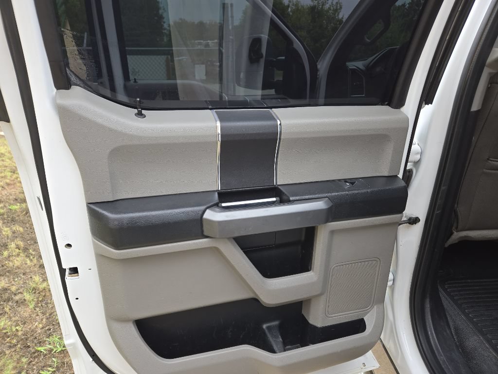 Used 2018 Ford F350 XLT AWD/4WD image 12
