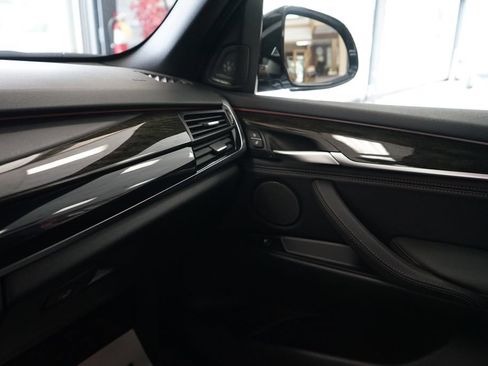 Used 2017 BMW X5 xDrive35i AWD/4WD image 44