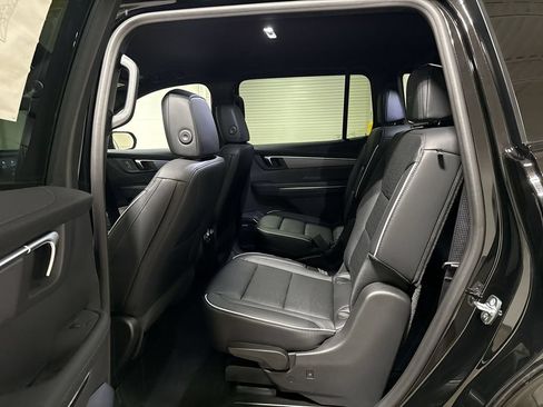 New 2026 Buick Enclave Sport Touring w/ Power Package AWD/4WD image 23