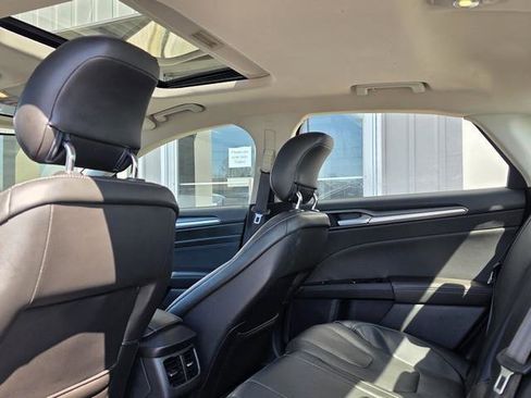 Used 2013 Ford Fusion Titanium image 17