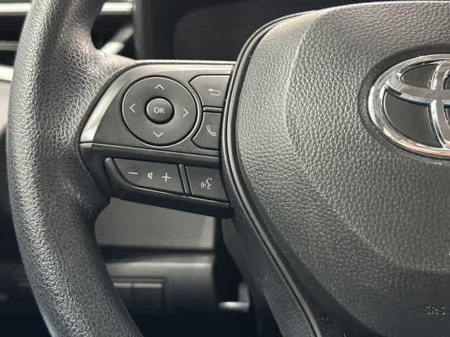 Used 2026 Toyota Corolla LE FWD image 17