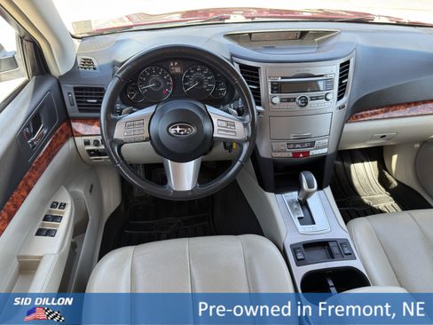 Used 2011 Subaru Outback 2.5i Limited w/ PWR Moonroof Pkg AWD/4WD image 8