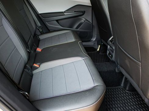 Used 2023 Volkswagen Taos SE image 15