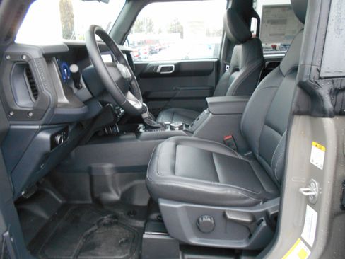 New 2025 Ford Bronco Badlands w/ Sasquatch Package image 27