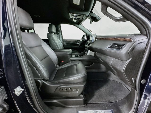 Used 2023 Chevrolet Tahoe LT w/ Luxury Package AWD/4WD image 35