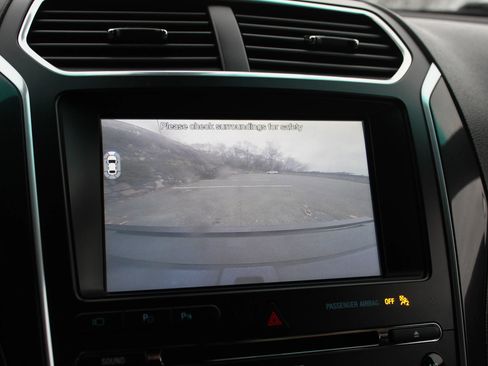 Used 2017 Ford Explorer Limited w/ Equipment Group 301A image 36