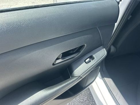 Used 2024 Nissan Sentra S FWD image 11