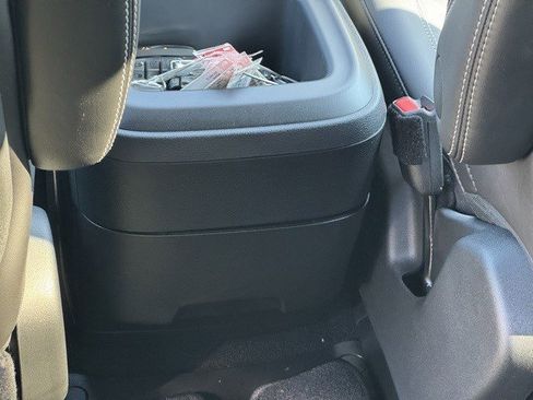 New 2026 Chrysler Pacifica Select image 33