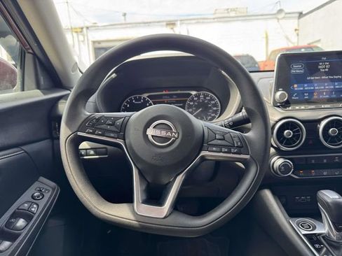 Used 2024 Nissan Sentra SV FWD image 20