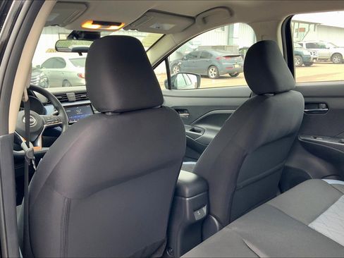 New 2025 Nissan Versa SV w/ Trunk Package image 15