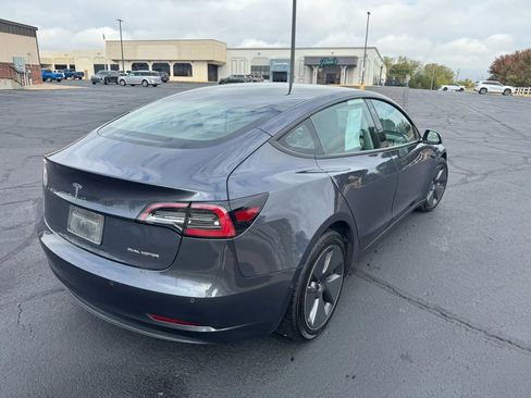 Used 2022 Tesla Model 3 Long Range image 3