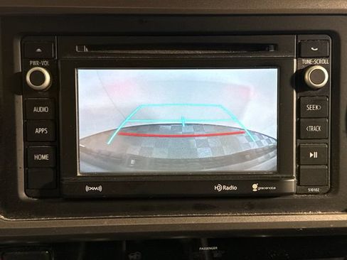 Used 2017 Toyota Tacoma SR5 w/ Exterior Package AWD/4WD image 28