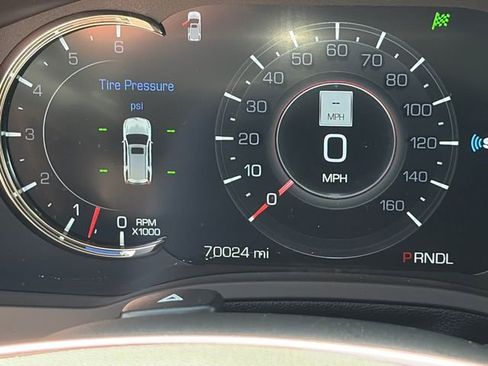 Used 2018 Cadillac Escalade Luxury image 23