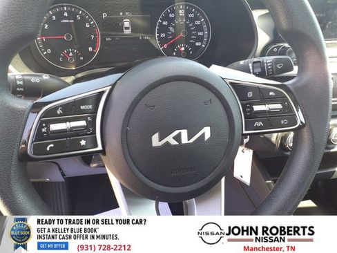 Used 2023 Kia Forte LXS image 19