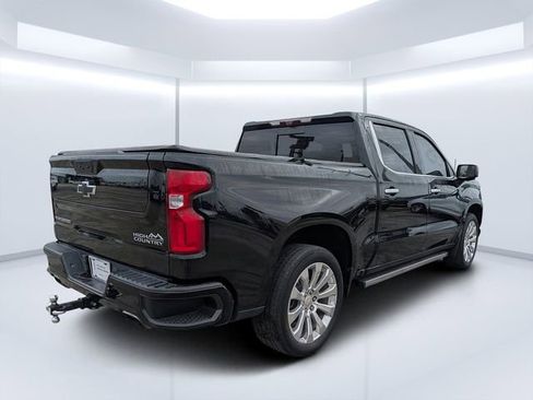 Used 2021 Chevrolet Silverado 1500 High Country w/ Technology Package image 3