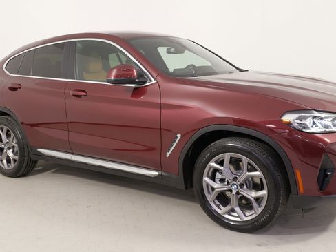 Used 2023 BMW X4 xDrive30i w/ Premium Package image 8