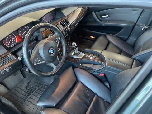 Used 2010 BMW 535i xDrive Wagon image 13