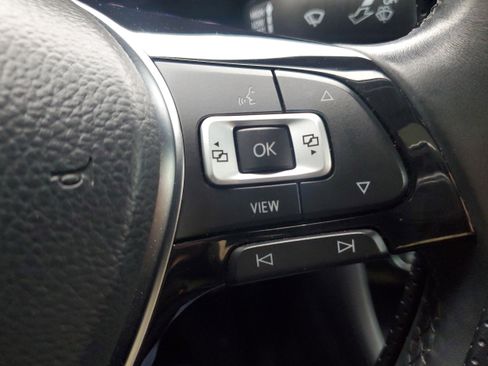 Used 2019 Volkswagen Jetta SEL w/ Cold Weather Package image 16