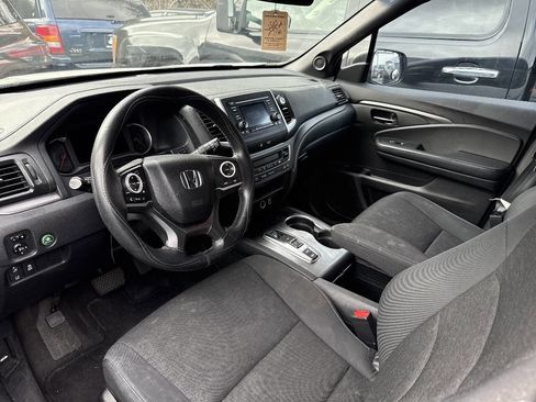 Used 2019 Honda Passport Sport image 4