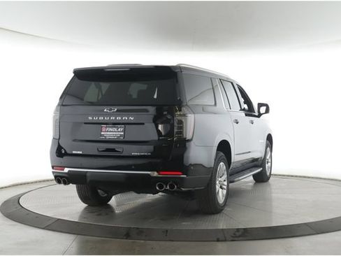 Used 2026 Chevrolet Suburban Premier w/ Sun And Tow Package AWD/4WD image 7