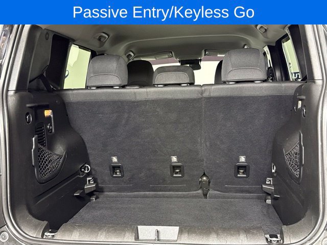 Used 2017 Jeep Renegade Altitude AWD/4WD image 16