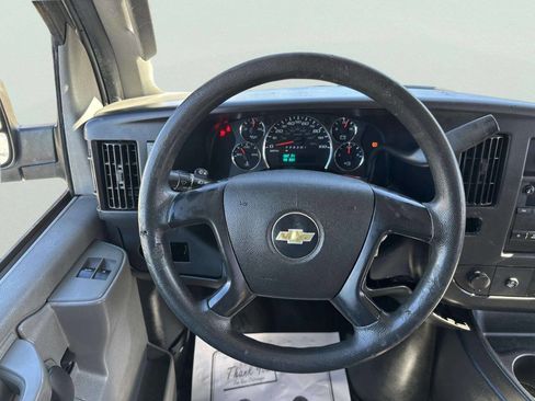 Used 2016 Chevrolet Express 2500 Extended image 22