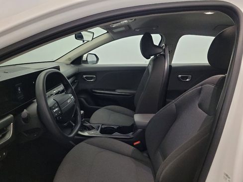 Used 2025 Kia K4 FWD image 17