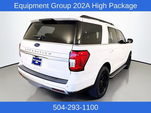 Used 2022 Ford Expedition XLT image 5