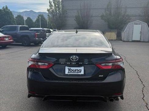 Used 2024 Toyota Camry SE FWD image 7