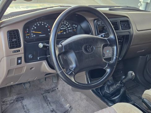 Used 1998 Toyota 4Runner SR5 AWD/4WD image 11