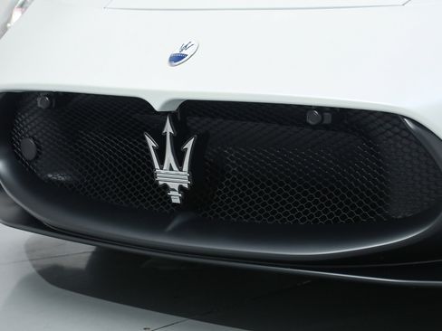 Certified 2022 Maserati MC20 Coupe image 14