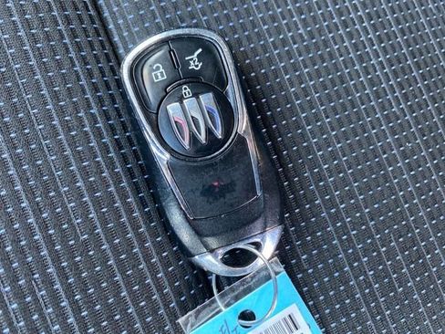 Certified 2024 Buick Envista Preferred w/ Convenience II Package image 24