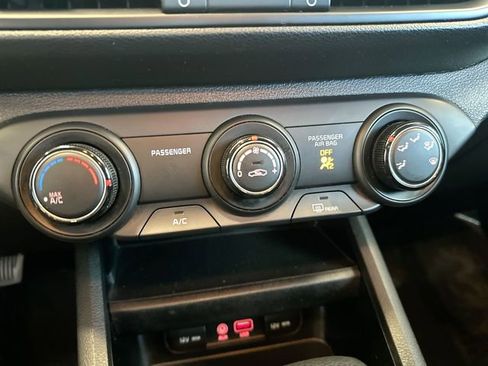 Certified 2021 Kia Forte LXS FWD image 18