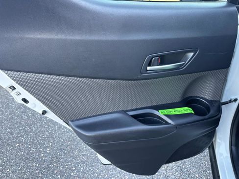 Used 2021 Toyota C-HR Limited image 11