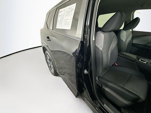 Used 2023 Nissan Rogue SV AWD/4WD image 28