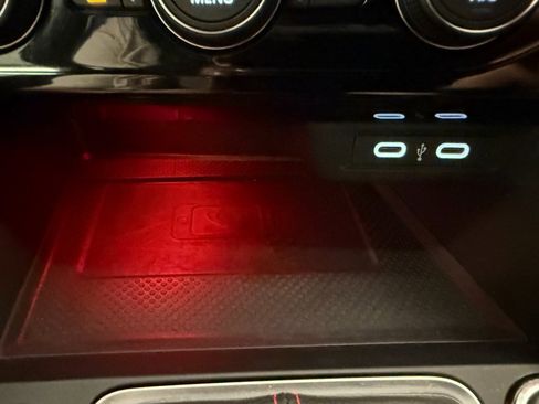 Used 2024 Volkswagen Jetta GLI 40th Anniversary Edition image 15