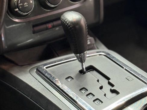 Used 2013 Dodge Challenger SXT image 12