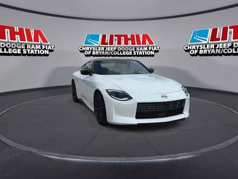 Used 2024 Nissan Z Performance w/ Floor Mat Package image 2