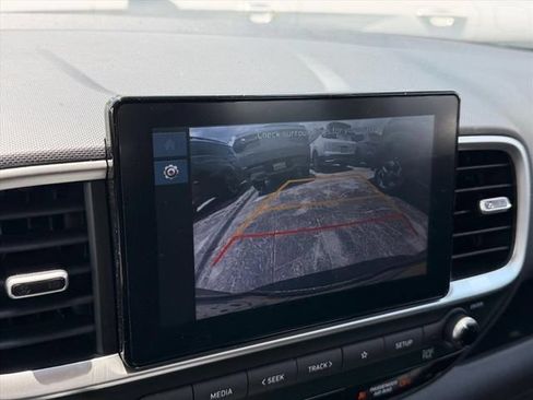 Certified 2026 Hyundai Venue SEL FWD image 27