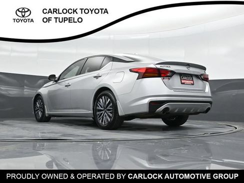 Used 2023 Nissan Altima 2.5 SV w/ SV Premium Package FWD image 54